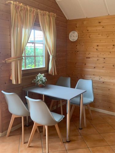 bungalow2-essbereich