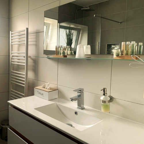 gh-zimmer-bad-waschtisch